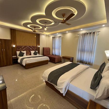 Hotel Grand Safari Kotdwāra 외부 사진